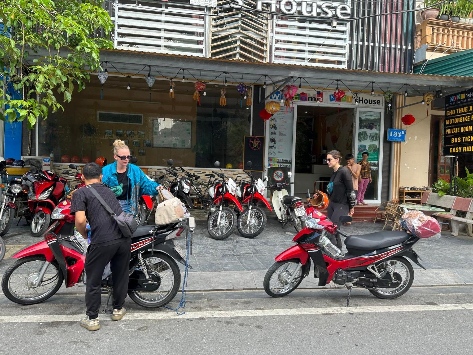 ハザン Kiki'S House And Motorbike For Rentホステル エクステリア 写真